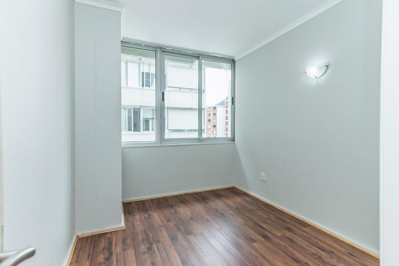 2 Bedroom Property for Sale in Cape Town City Centre Western Cape